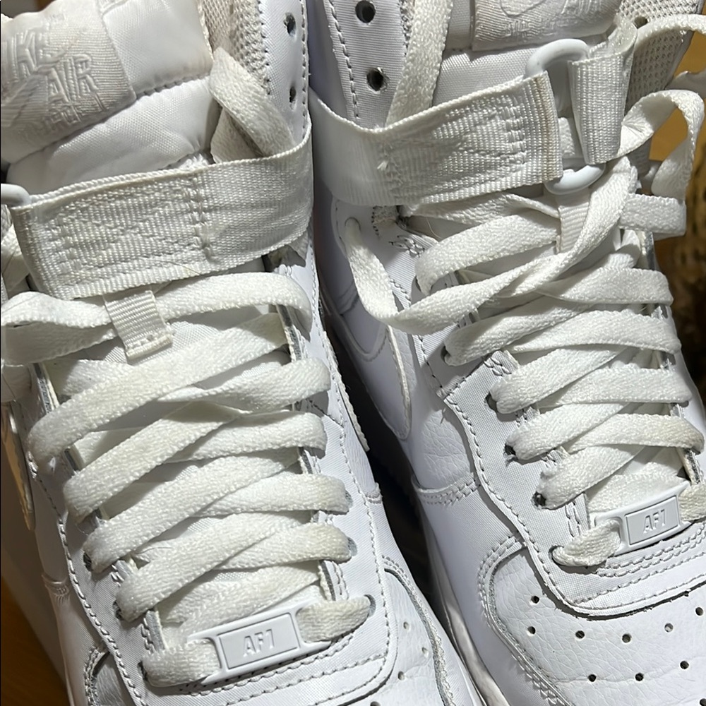 Nike Air Force 1 High Top Sneakers - White - Picture 5 of 6